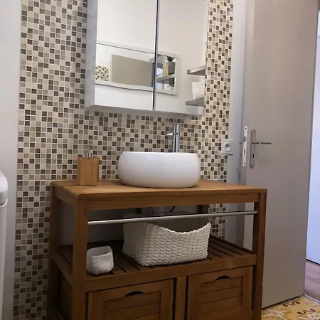 Petit Nid Coquet A La Pointe Courte Sète